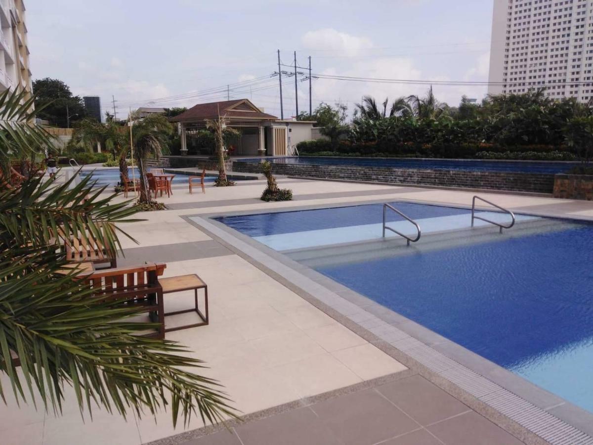 Viera Residence Manila Exterior photo