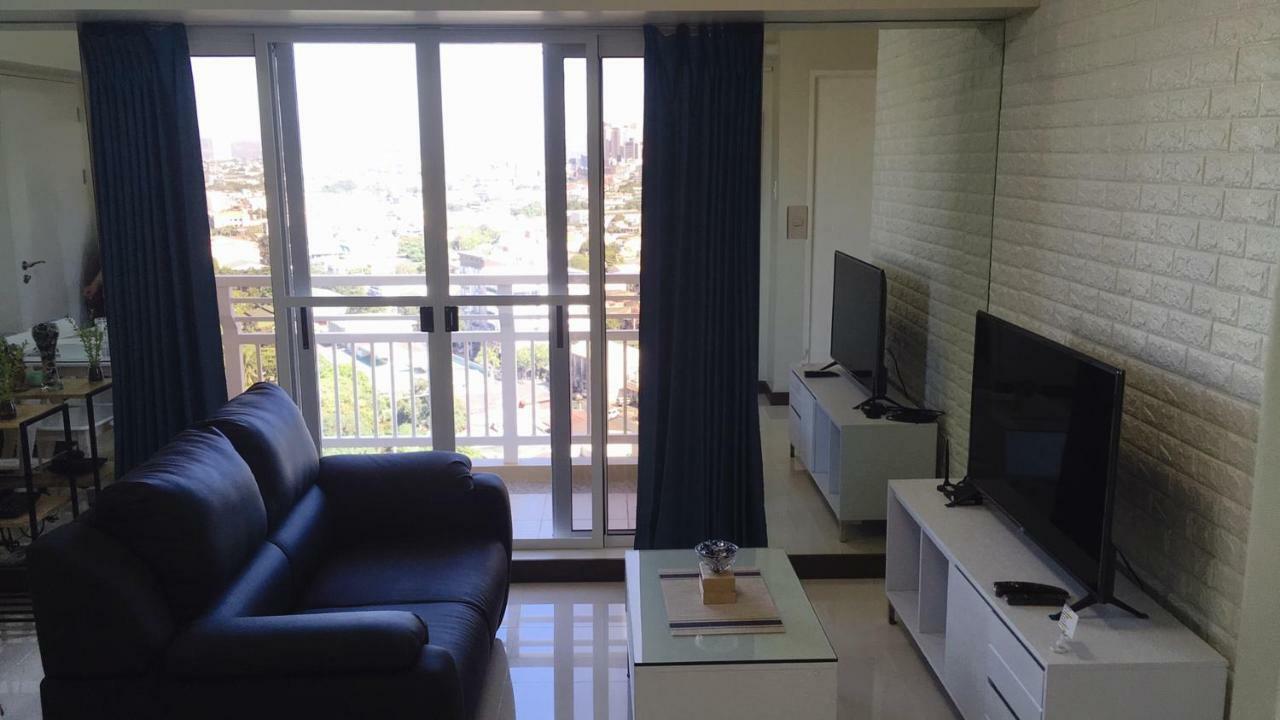 Viera Residence Manila Exterior photo