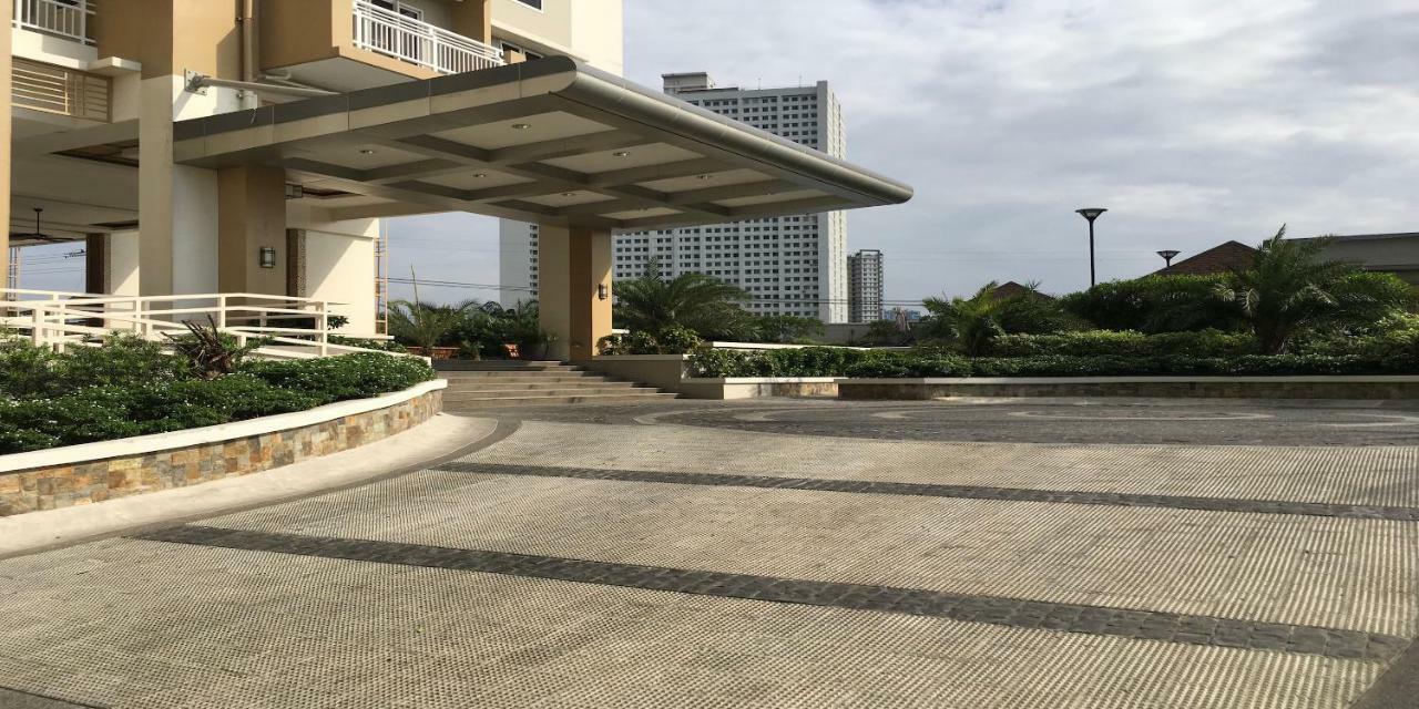 Viera Residence Manila Exterior photo